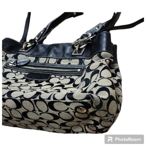 COACH 2 PIECE AUTH SIGNATURE PENELOPE  CROSSBODY TOTE W/ WRISTLET SET EUC - Picture 9 of 15